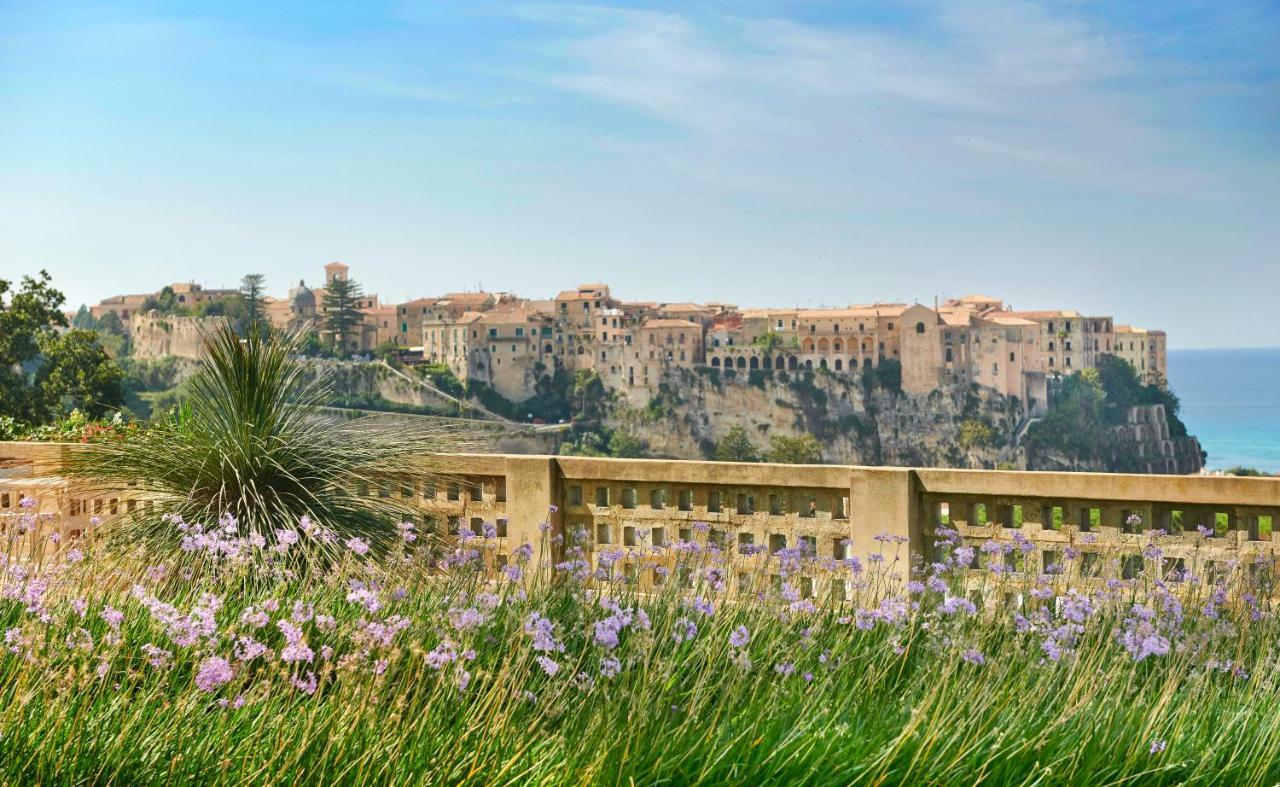 Villa Paola Tropea Eksteriør billede